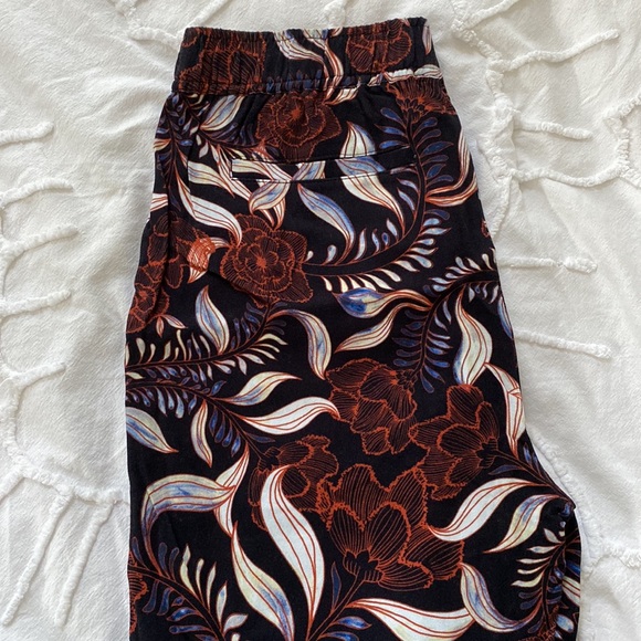 ecru High Rise Pattern Pant XS - Picture 2 of 7